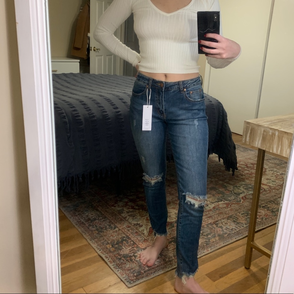 Tobi brand-Vintage wash distressed skinny jeans